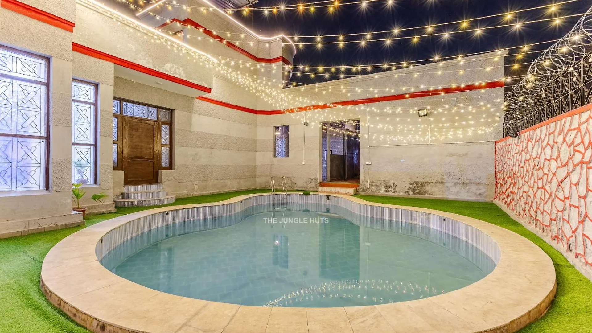 فندق The Jungle Huts Farm غورغاون