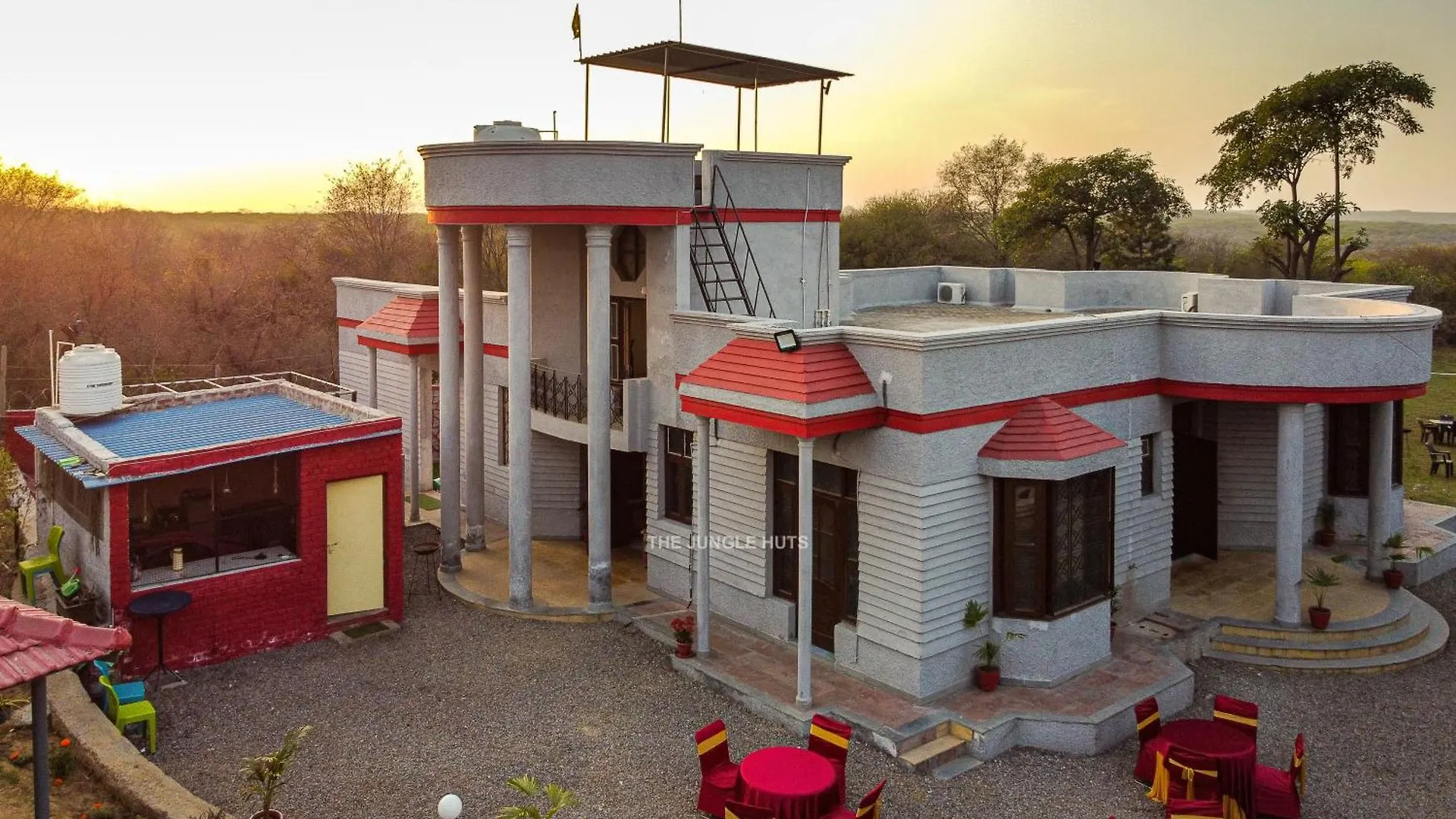 فندق The Jungle Huts Farm غورغاون 0*,